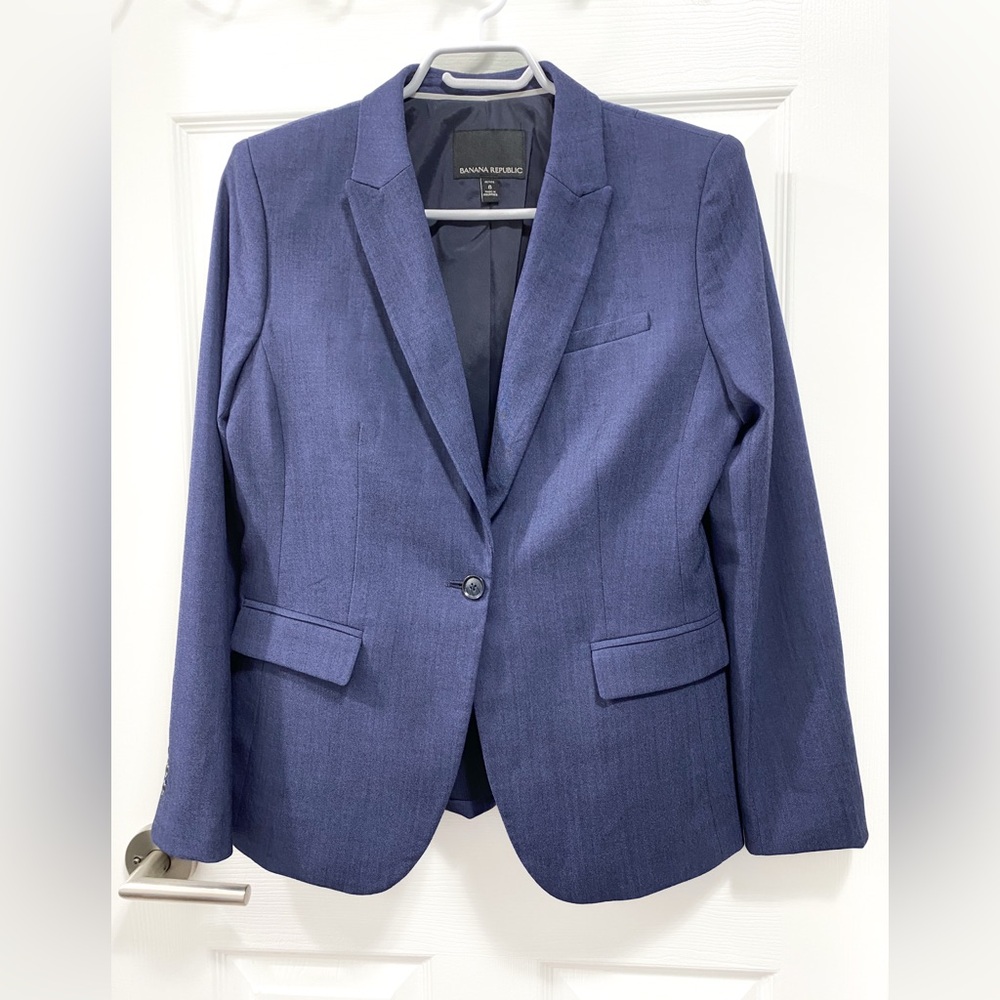 Banana Republic Wool Blend Navy Suit Jacket - 8P